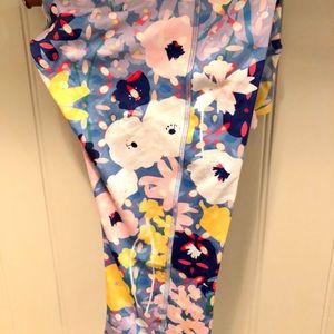 LULAROE Jade Capri Yoga Pants